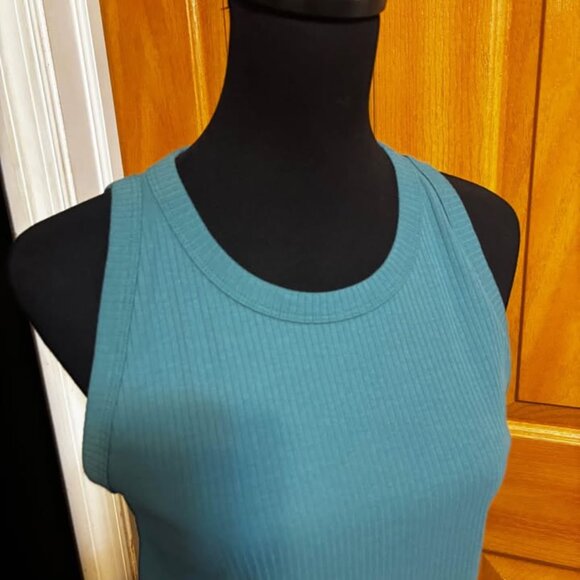 NWT GAP Tank top size xxl - Picture 2 of 3